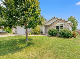 1904 Nighthawk Ln, Sauk City, WI 53583