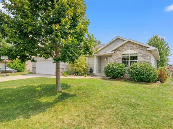1904 Nighthawk Ln, Sauk City, WI 53583