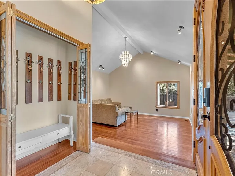 9824 Baden Ave — Photo 10