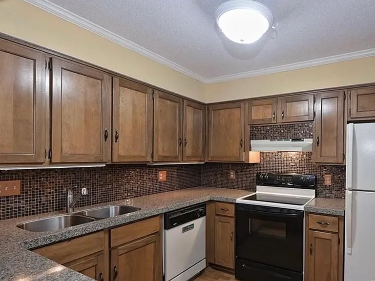 7345 Winery Ln #907 — Photo 9