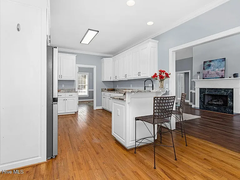 3832 Green Pastures W — Photo 7