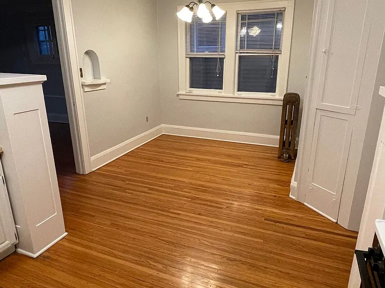 1506 Grand Apartments — Photo 3
