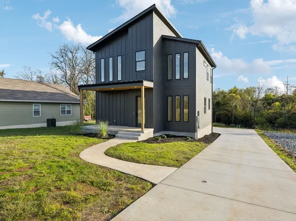 333B Walton Ln, Madison, TN 37115