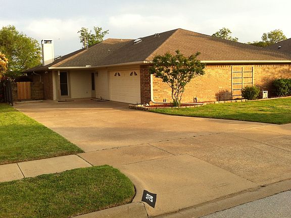 2nd image of 213 Mountainview Dr
