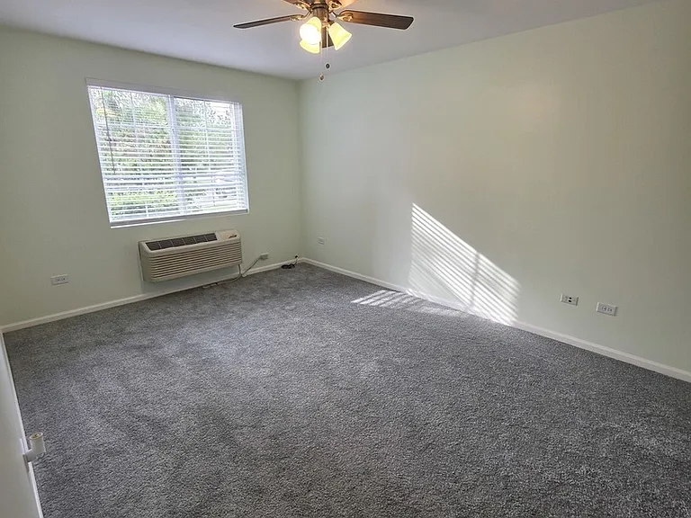 101 Silverstone Dr #101 — Photo 15