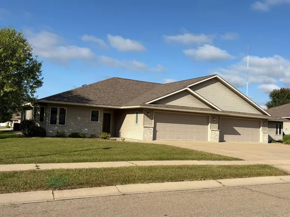 2305 Pinestar Ln SE, Rochester, MN 55904