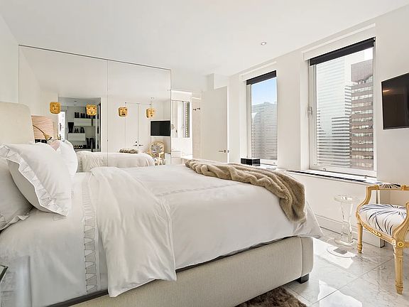 5th image of 465 Park Ave APT 27A