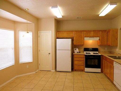 5th image of 6307 Duero Pl NW