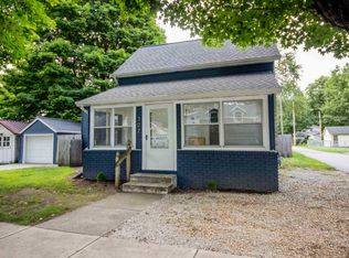 307 E Berry St, Middlebury, IN 46540
