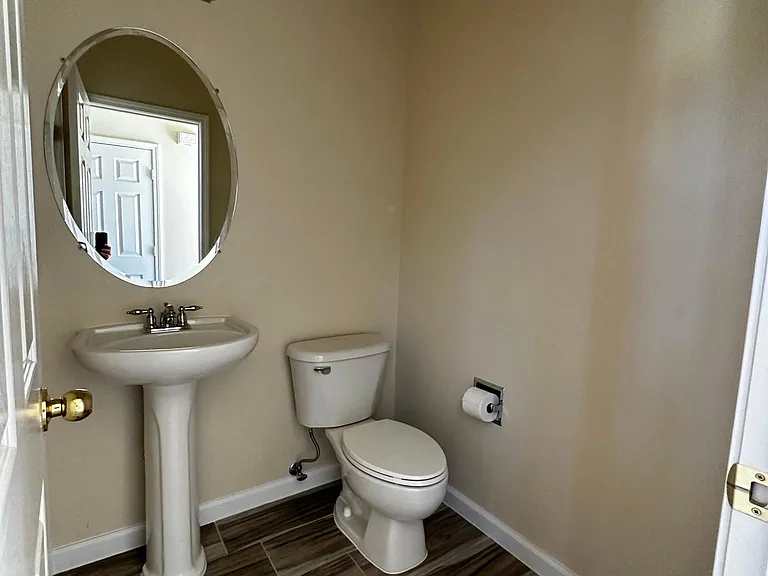 2306 Clementine Ln — Photo 7