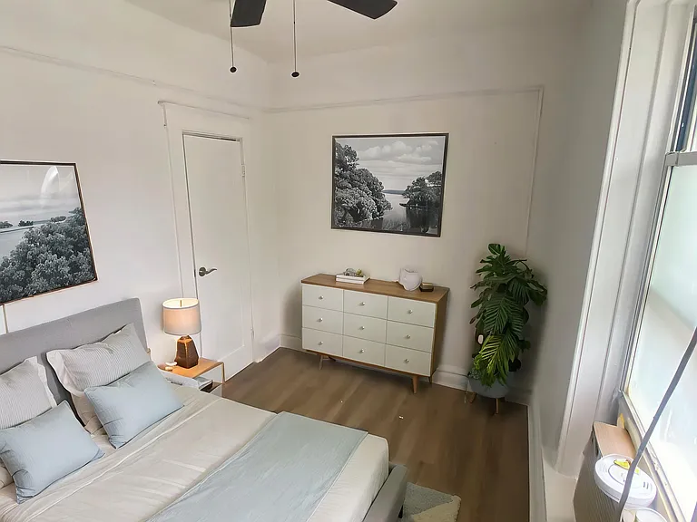 3659 Alberta St #B — Photo 1