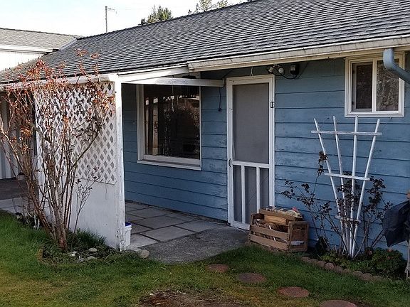 4th image of 10806 Villa Ln SW