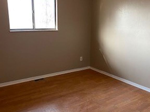 4th image of 2222 Brown St