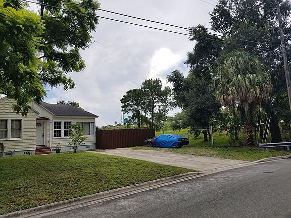 2nd image of 2101 20th Ave N