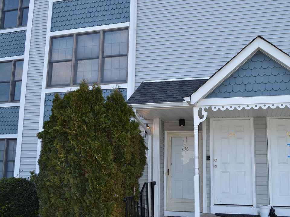 136 Heritage Lane