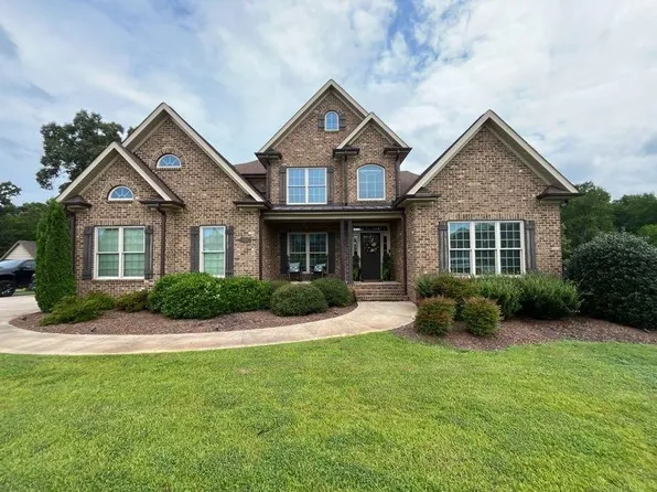 215 Cobblestone Xing, Gaffney, SC 29341