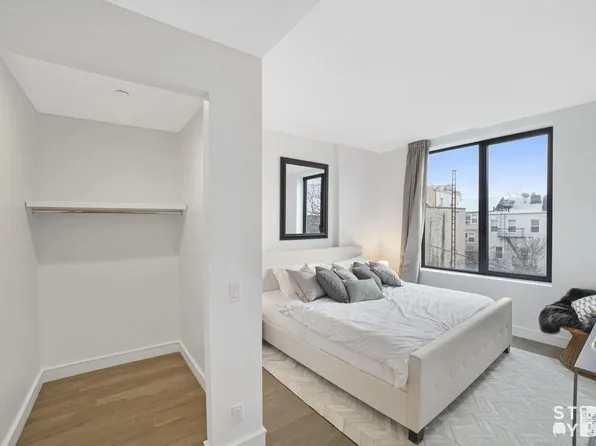 194 21st Street image 11 of 23