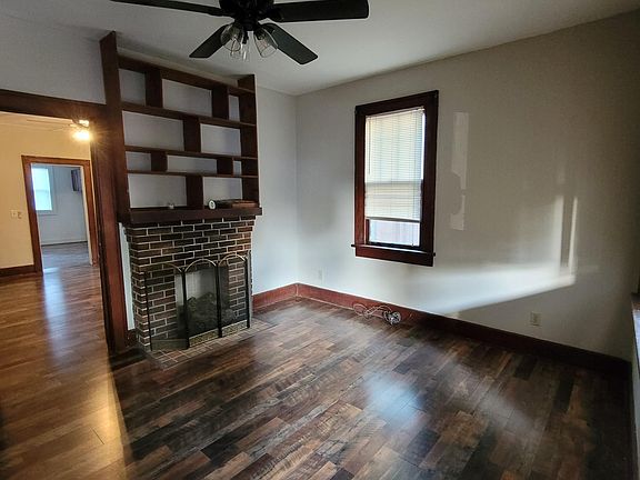 3rd image of 133 Lake St #135
