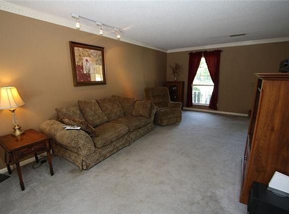 5th image of 5705 Collinwood Ct