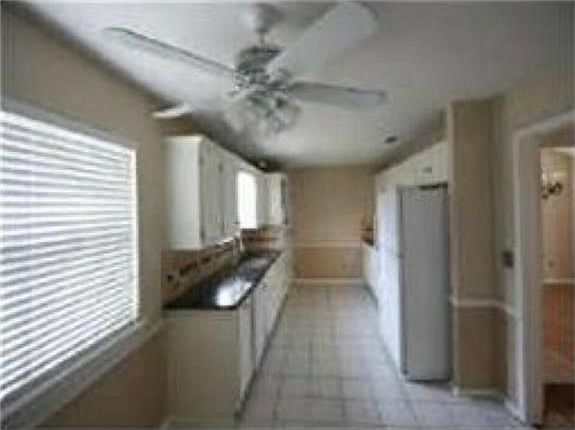 4th image of 3517 Cromwell St