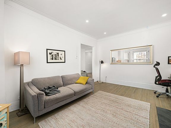 5th image of 2336 Wilson Ave