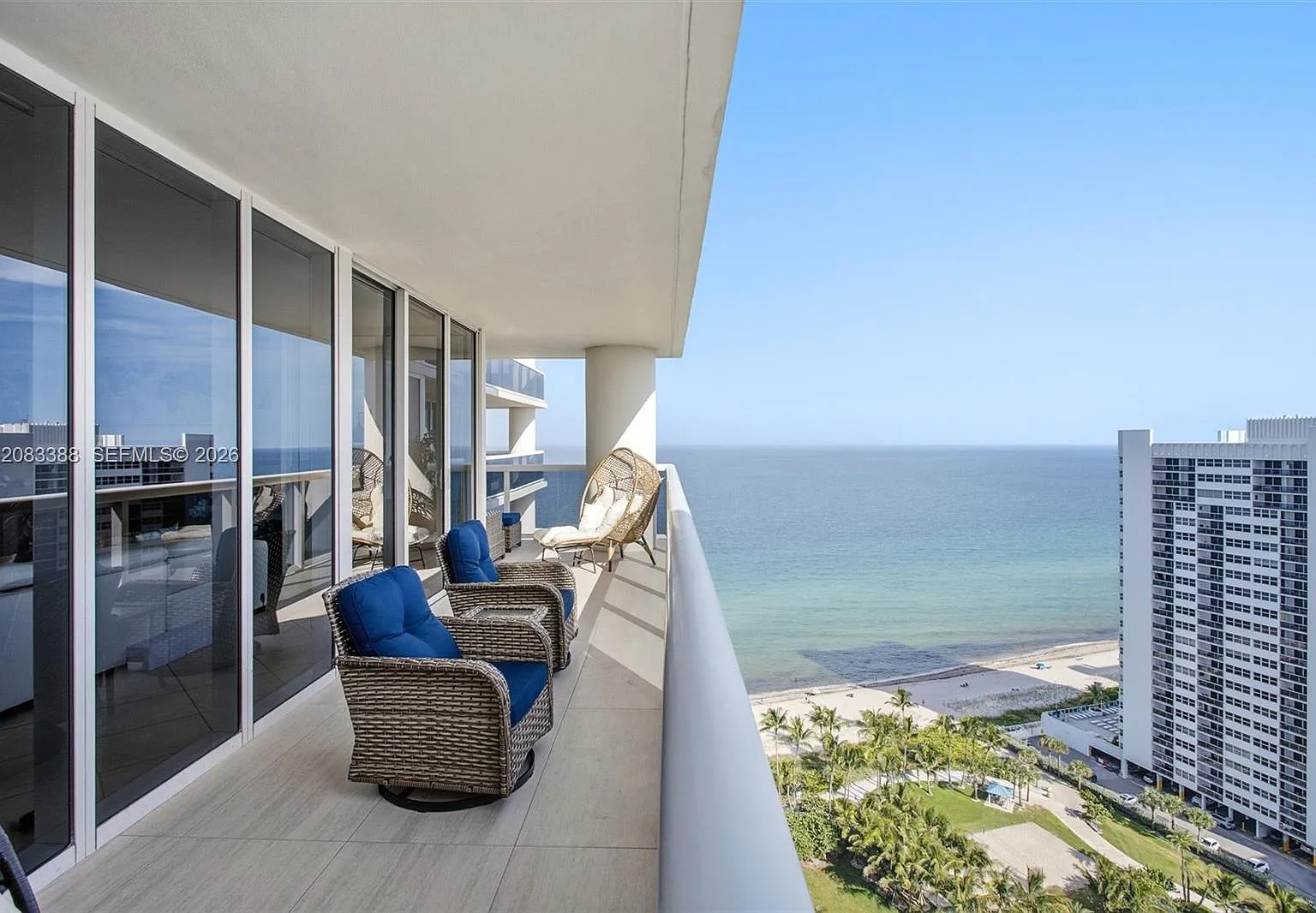 Beach Club Condo — Photo 1