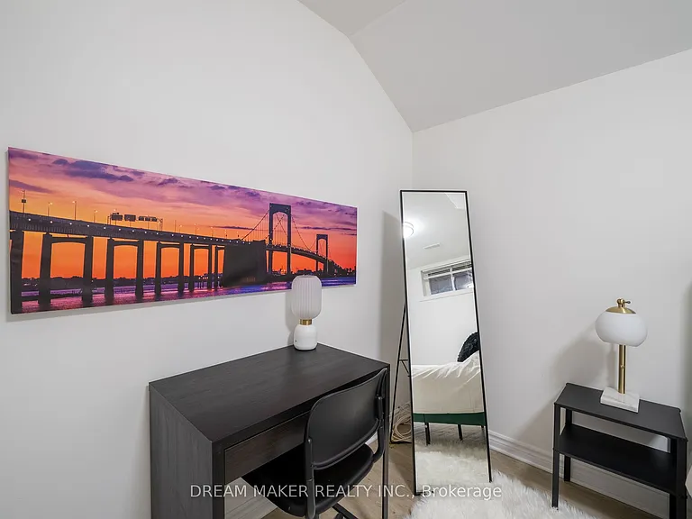 207 Cabot St — Photo 11