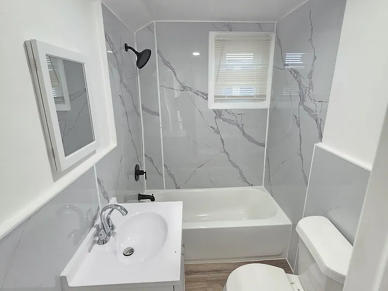 15757 Strathmoor St — Photo 14