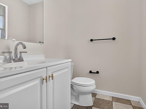 4th image of 234 Orchard Dr