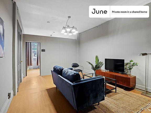 4th image of 336 W 47th St APT 2D