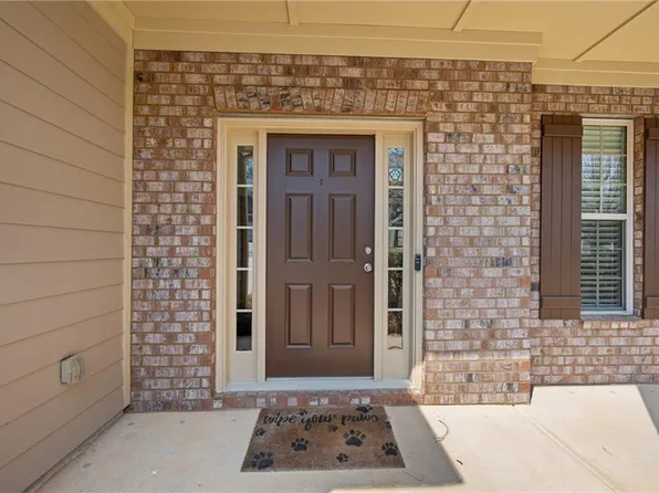 142 Manor Ln, Woodstock, GA 30188