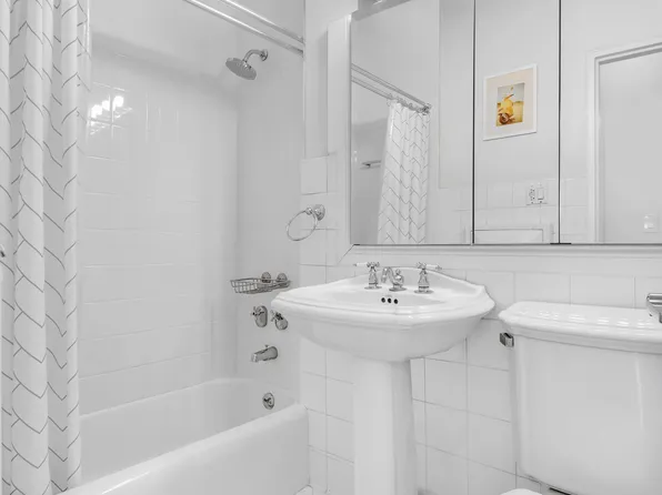 345 East 52nd Street image 8 of 14