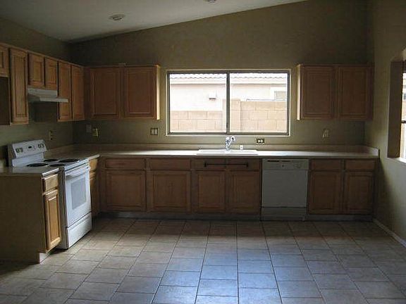 2nd image of 3872 S Tower Ave