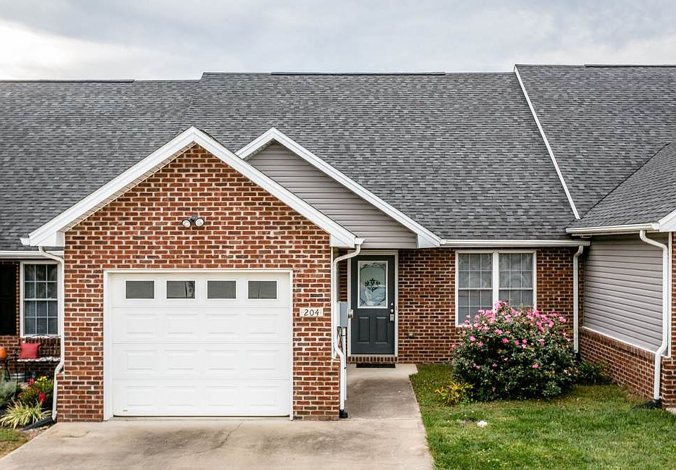 1st image of 204 Tara Dawn Cir
