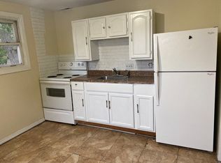 32 2nd St #1, Springfield, MA 01104