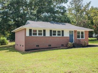 202 E Pinedale Rd, Anderson, SC 29626