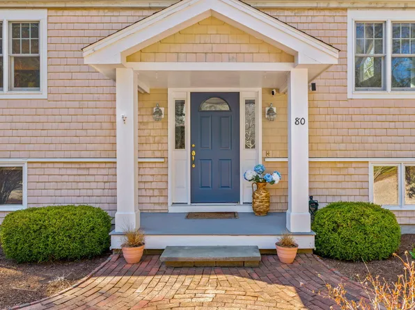 80 Walton Heath Way, Mashpee, MA 02649