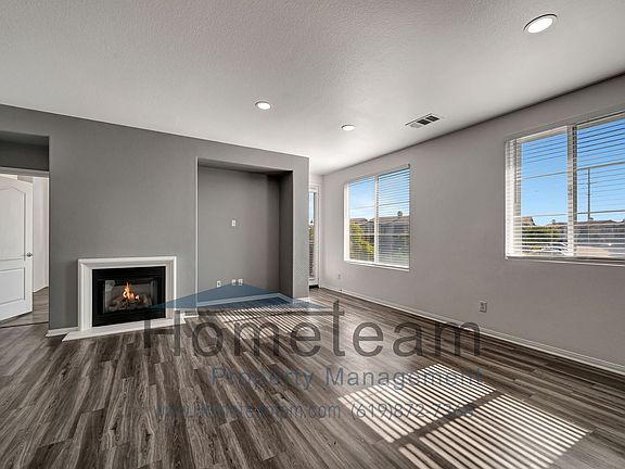 3rd image of 263 Aventura Dr Unit 4