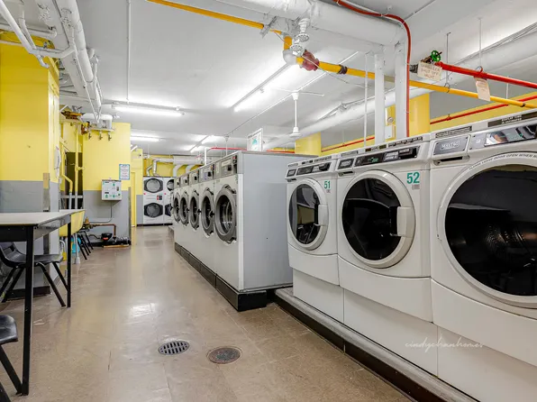 70-25 Yellowstone Boulevard image 18 of 21