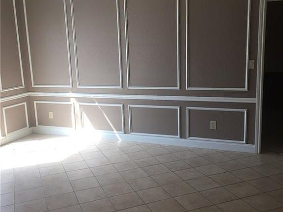 4th image of 5261 W Plano Pkwy