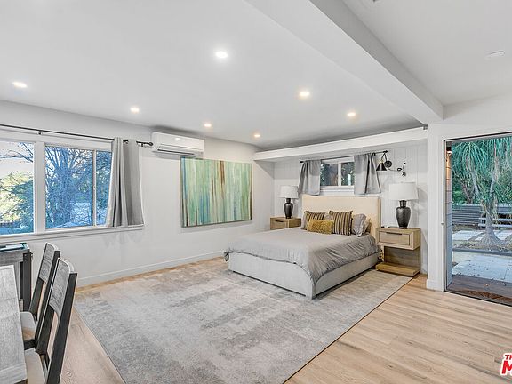 2nd image of 3937 Kentucky Dr #3937