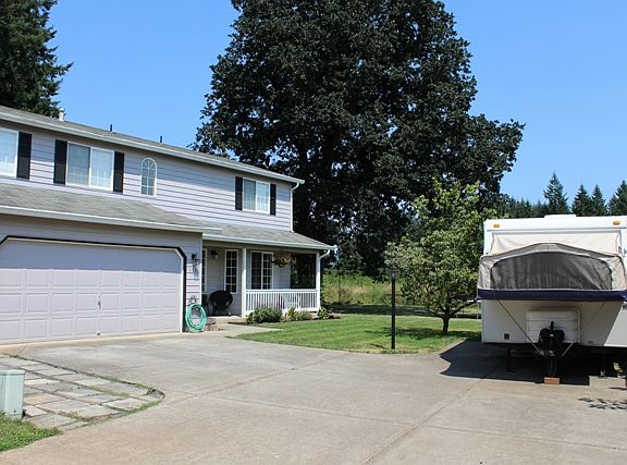 2nd image of 16526 NE 82nd St