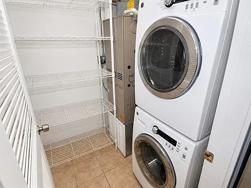 21 Annabel St #1 — Photo 12