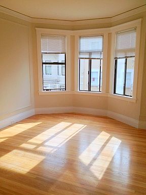 3rd image of 1456 Sacramento St APT 5