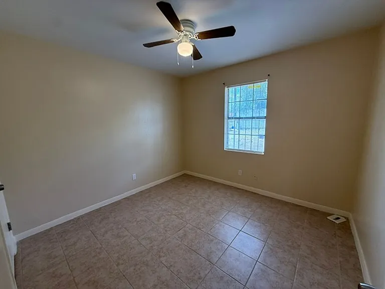 126 Atlanta Dr — Photo 14