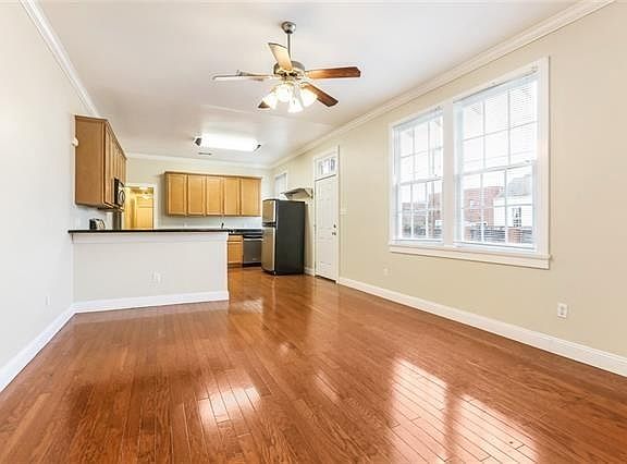 4th image of 744 4th St