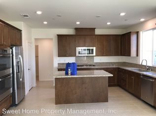 12162 Chutes Ct, Jurupa Valley, CA 91752
