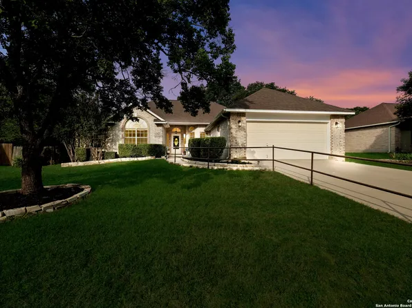 116 River Knl, Castroville, TX 78009