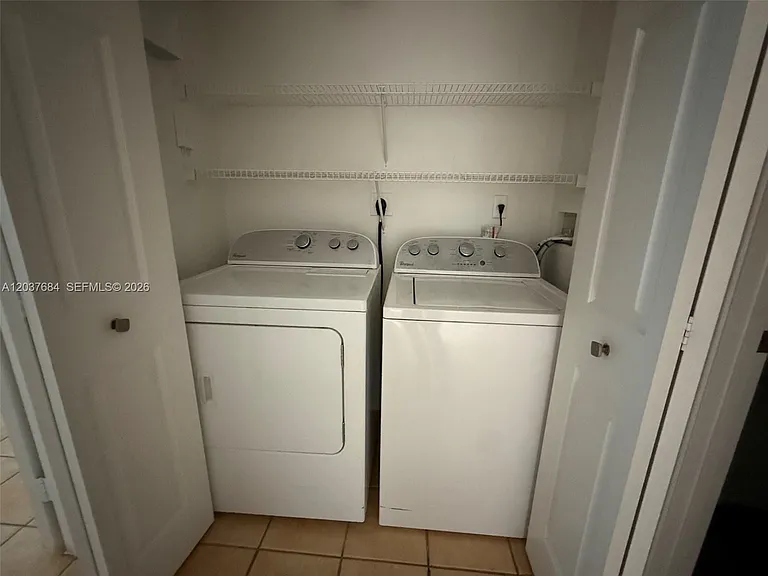 711 SW 111th Way #105 — Photo 10