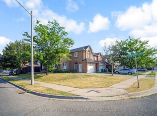 2 Checkerberry Cres, Brampton, ON L6R 2T2